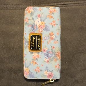 Loungefly fly wallet